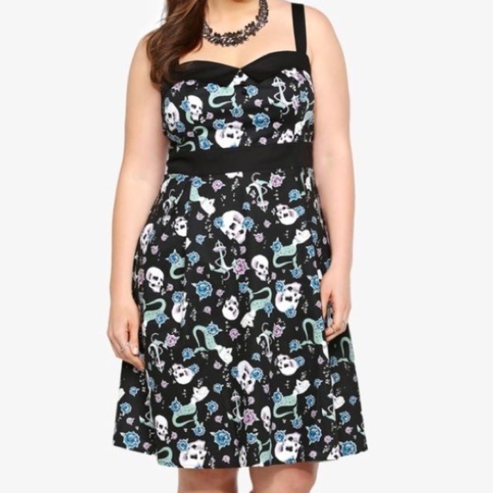 Torrid Retro Chic Skull Mermaid Grunge Rose Print Fit Flare Dress Black Plus 18
